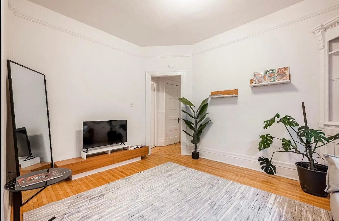 Chic Haven Downtown Mtl Apartment Montreal Canada