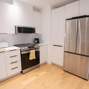 Appartement Beautifully Renovated 3br Downtown 2min To Metro, Montréal
